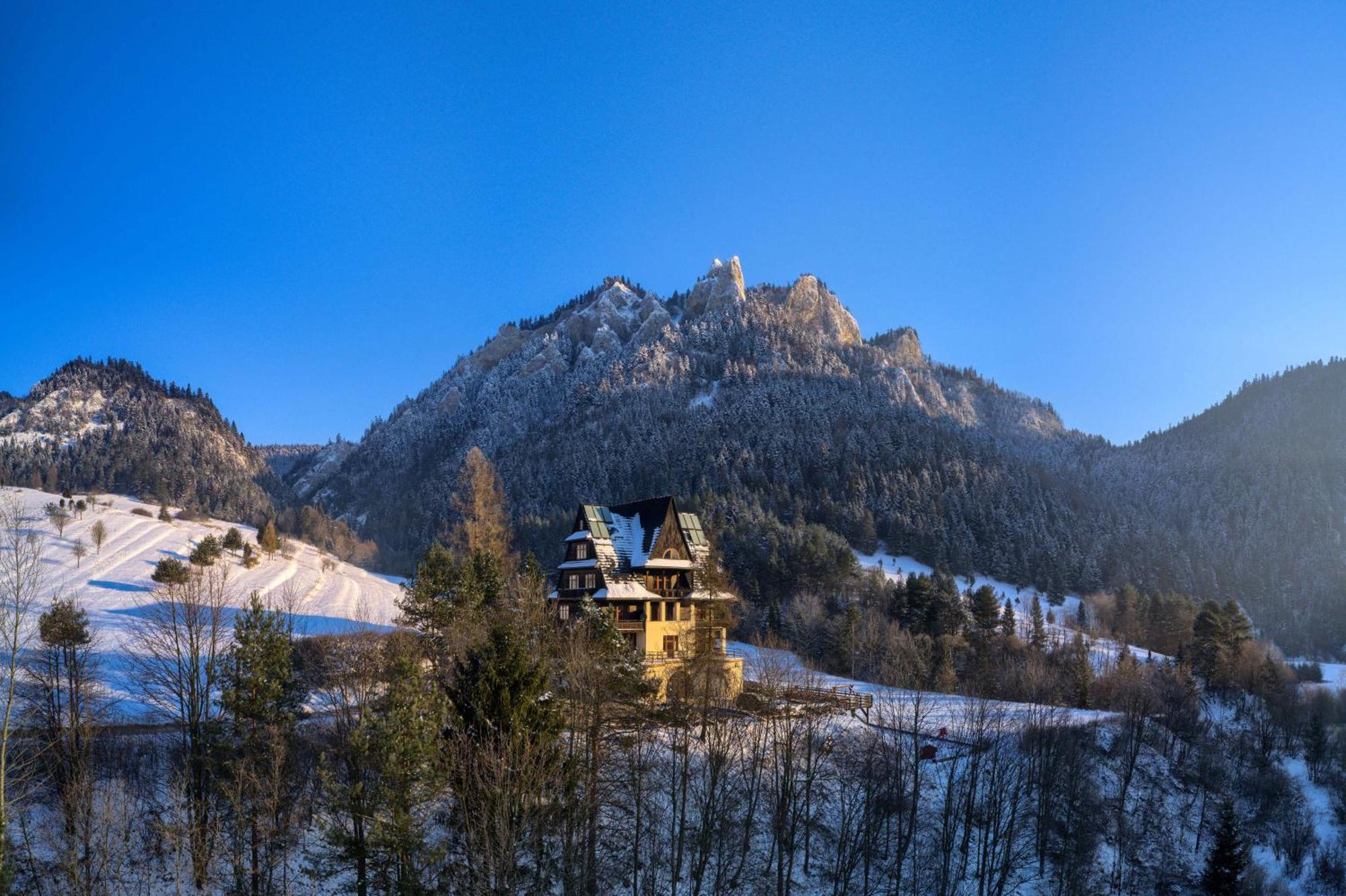 Schronisko Pttk Trzy Korony Bed and Breakfast Sromowce Niżne Eksteriør billede